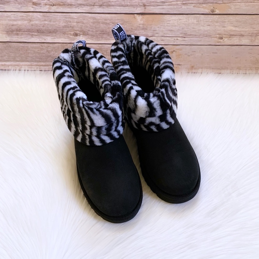 UGG Fluff Mini Quilted Zebra Black & White Boots - Picture 2 of 8